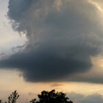 Zvláštní Cumulus se stočenou základnou 19. 7. 2011